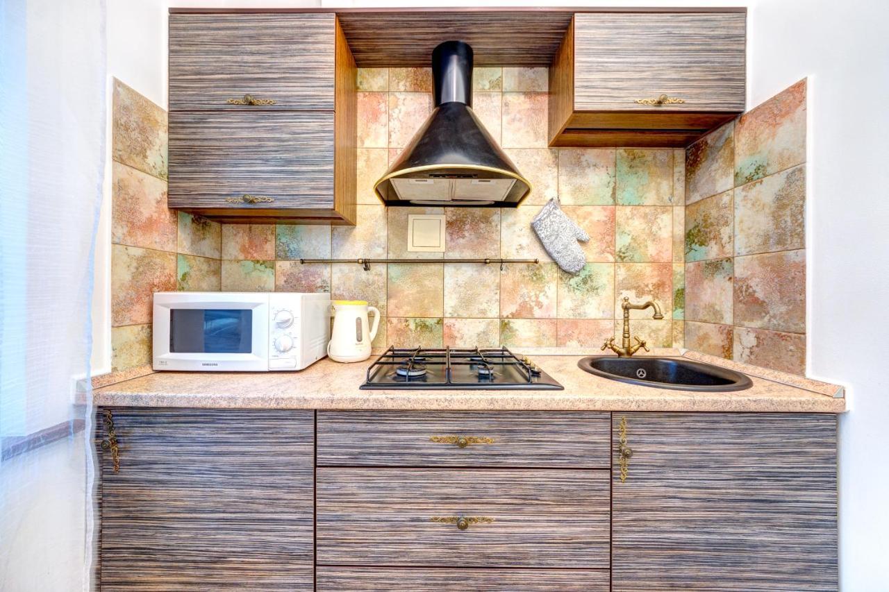 Світло! Vip Apartment In The Druzhby Narodiv Metro Station Kijów Zewnętrze zdjęcie